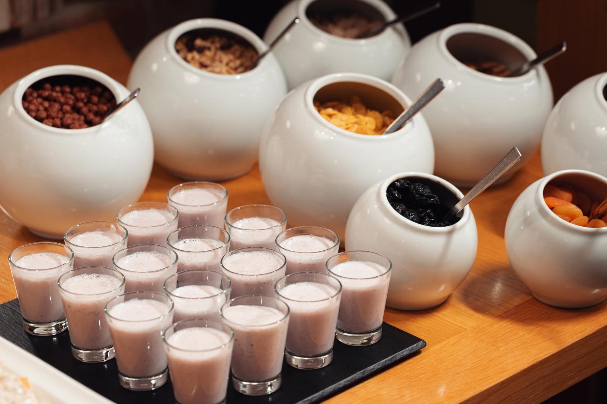 布拉格四海一家酒店 外观 照片 Soy milk