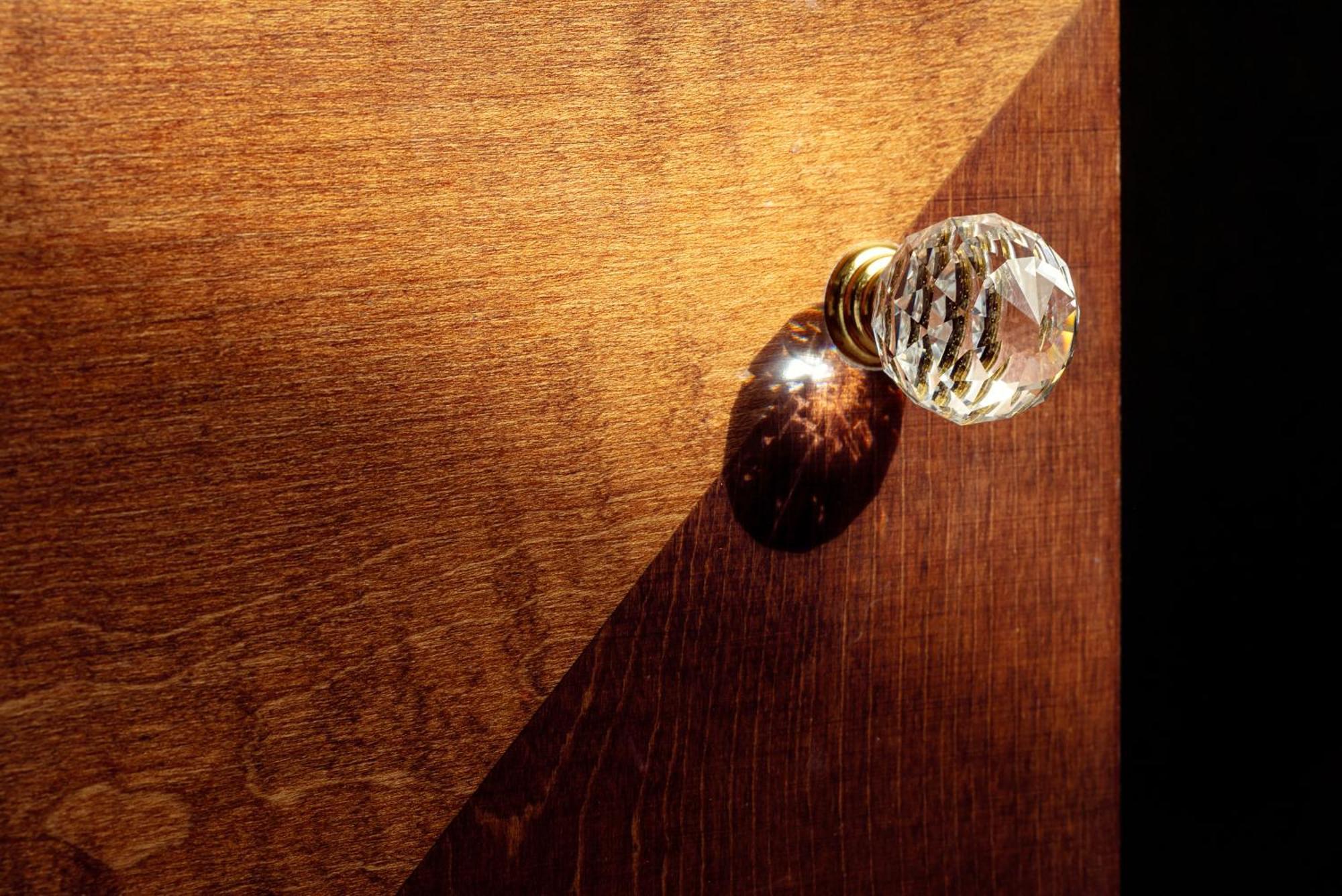 布拉格四海一家酒店 外观 照片 A doorknob