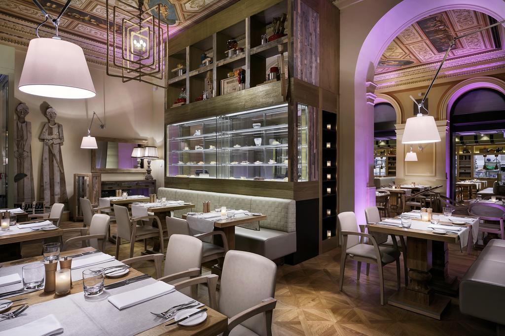 布拉格四海一家酒店 餐厅 照片 Restaurant in the Mandarin Oriental, Munich